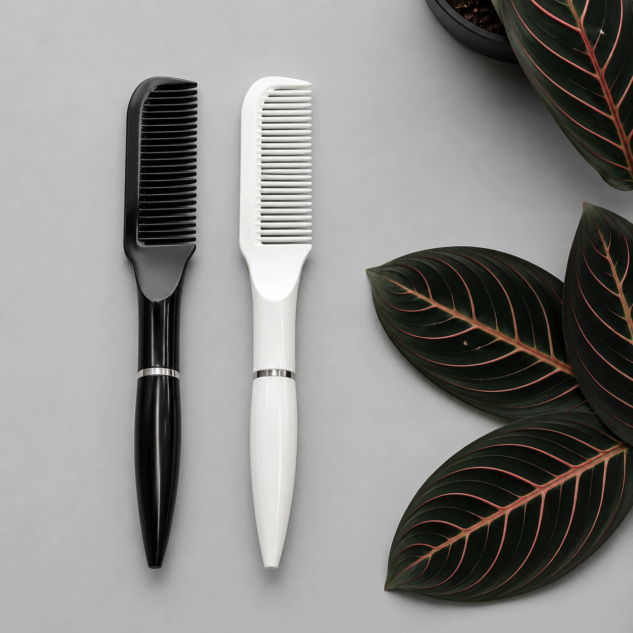 Portable Pocket Hair Comb Pen (Black & White) 2-in-1 Comb Ballpoint Pen